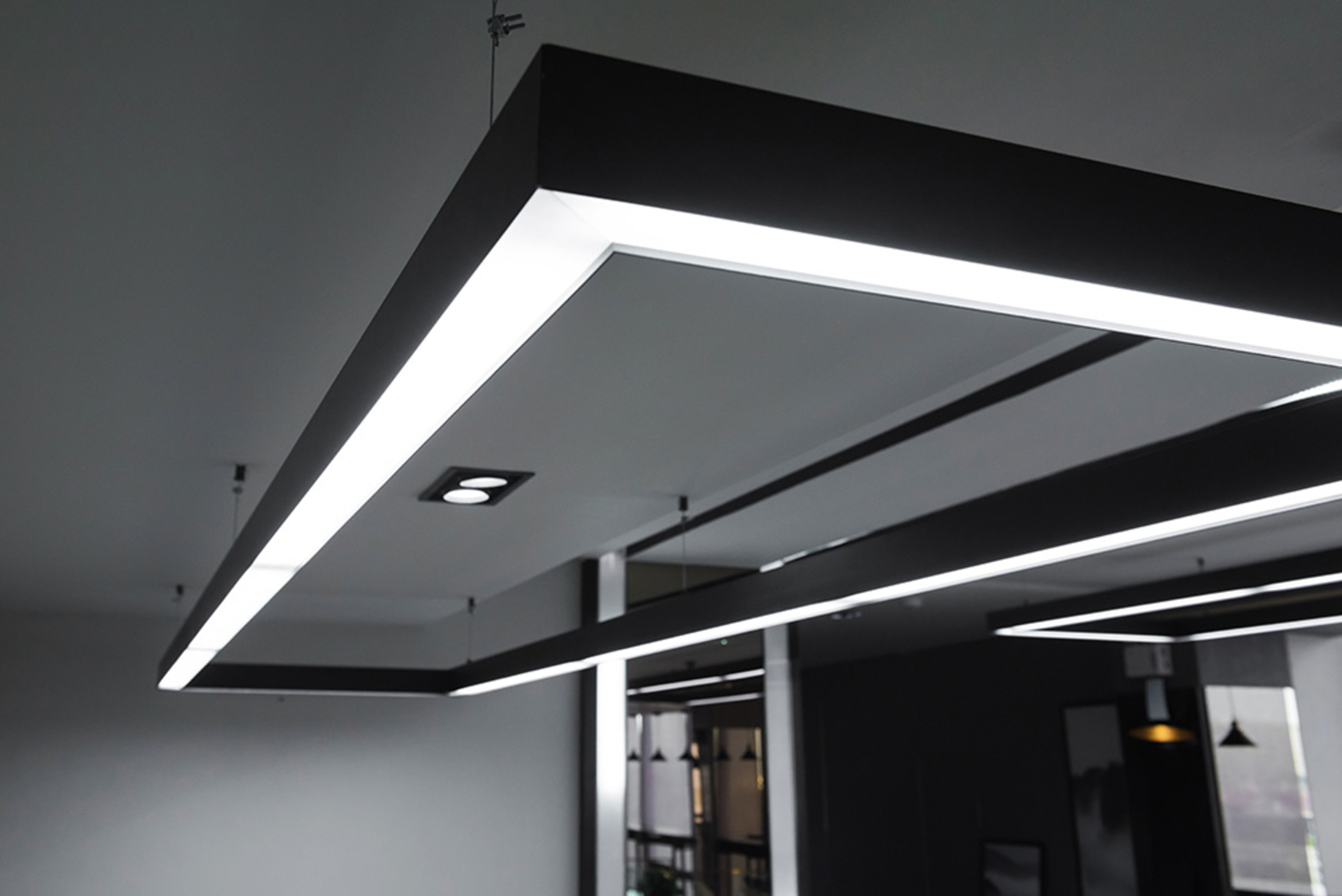 LED-Beleuchtung bei Döllgast Elektroanlagen Partnach GmbH & Co. KG in Garmisch-Partenkirchen