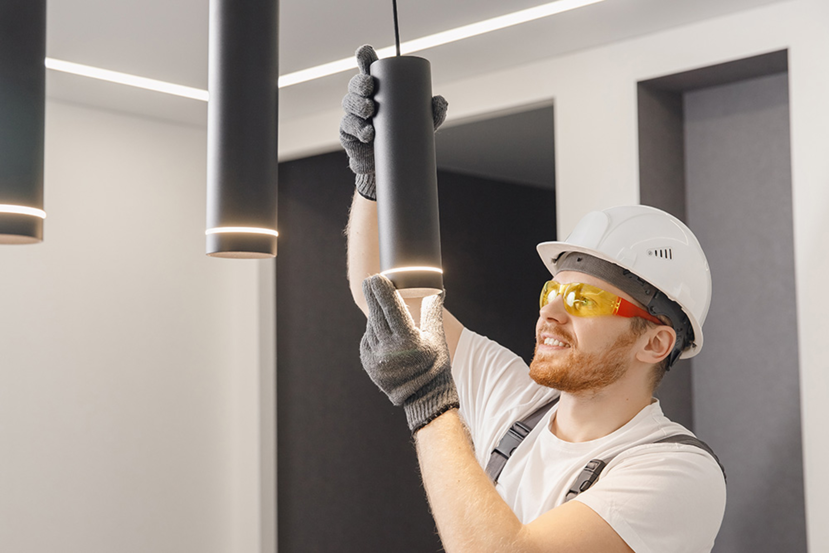 Innen&shy;beleuchtung bei Döllgast Elektroanlagen Partnach GmbH & Co. KG in Garmisch-Partenkirchen