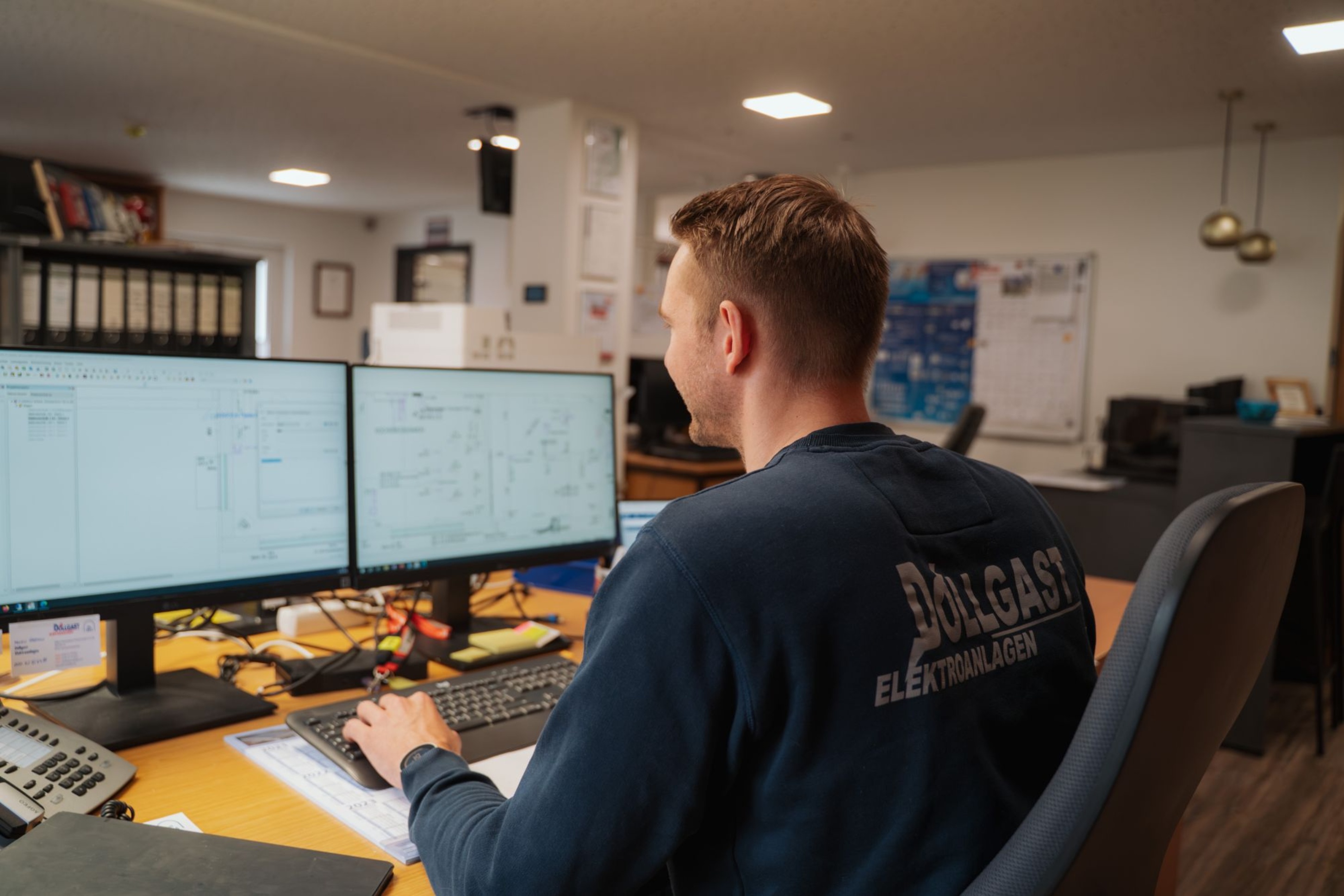 Kontakt&shy;formular bei Döllgast Elektroanlagen Partnach GmbH & Co. KG in Garmisch-Partenkirchen