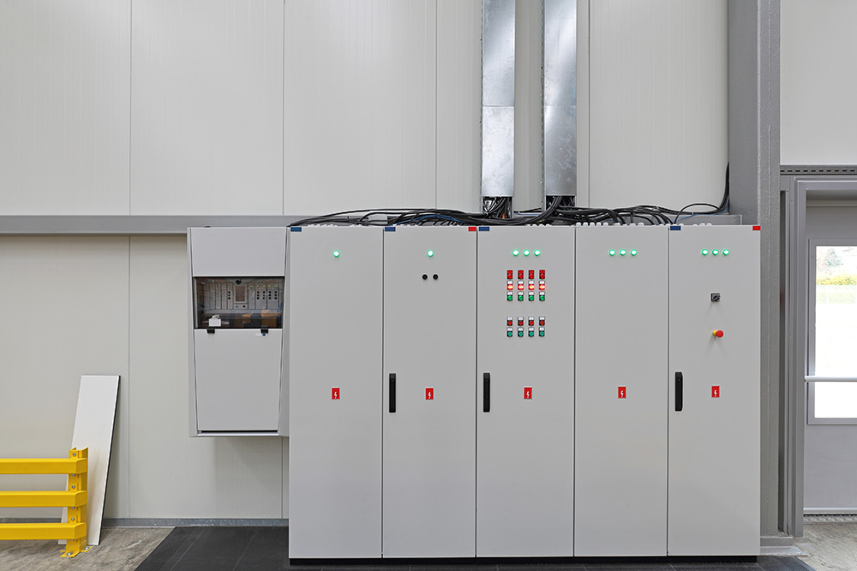 Mess- & Wandler&shy;anlagen bei Döllgast Elektroanlagen Partnach GmbH & Co. KG in Garmisch-Partenkirchen